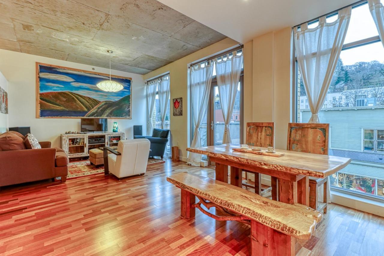 فندق Oak Street Lofts هود ريفر المظهر الخارجي الصورة
